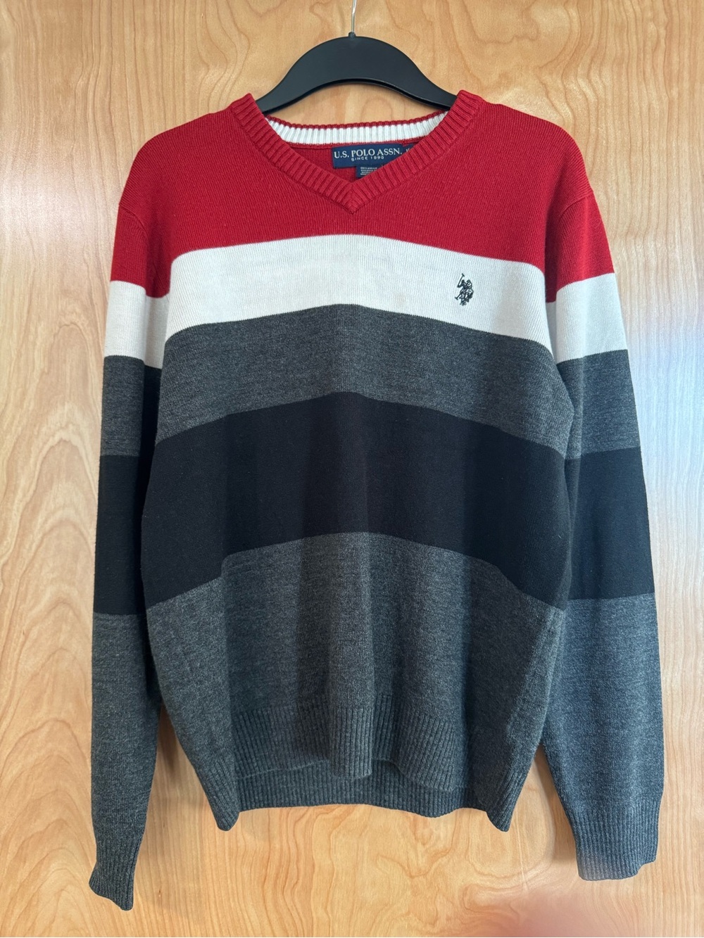 U.S. Polo Assn. Men’s Striped V-Neck Pullover Sweater Size M